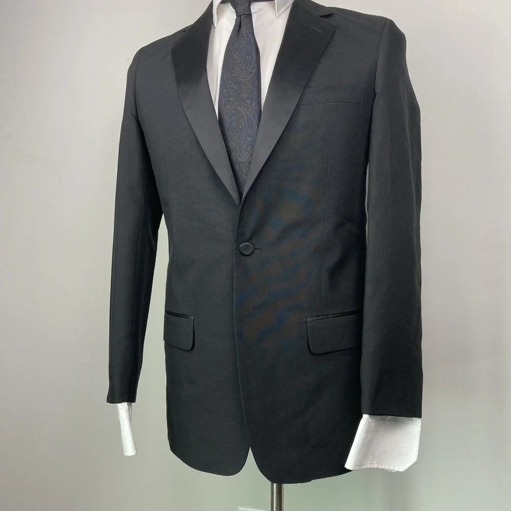 Boys Black Tuxedo Jacket‎ Size 18B 36R Formal Suit Coat Pre-Owned Condition